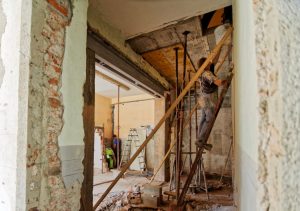 Construction contract home renovations